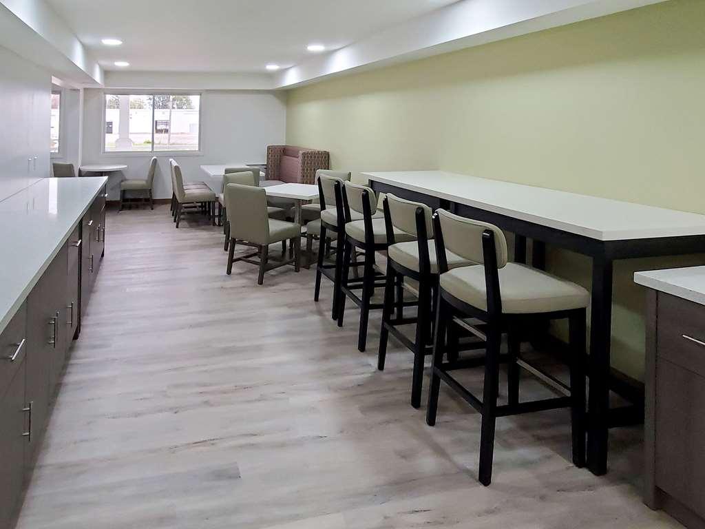 Hotel Ramada By Wyndham Miramichi New Brunswick Extérieur photo
