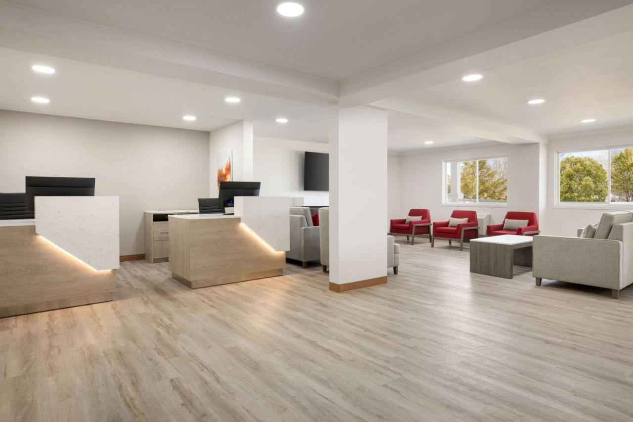 Hotel Ramada By Wyndham Miramichi New Brunswick Extérieur photo
