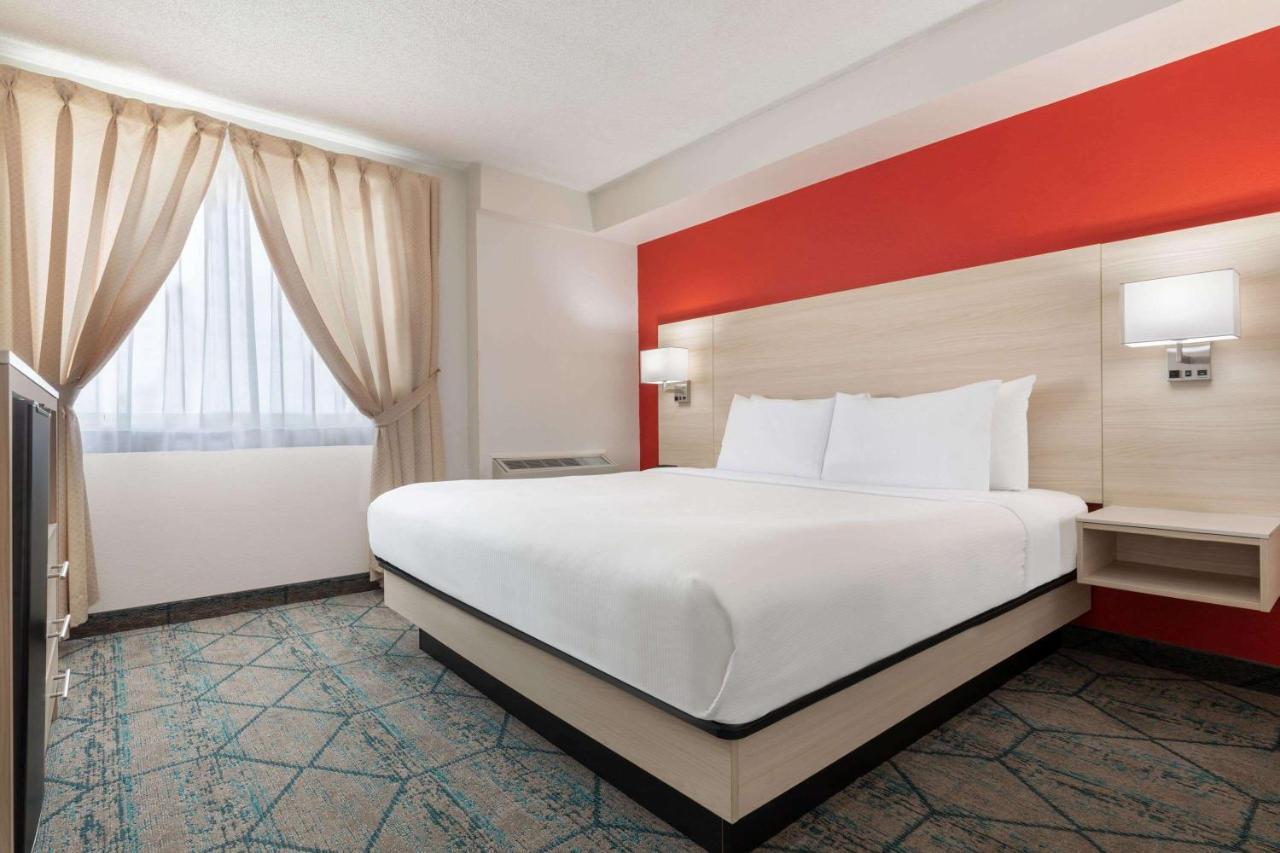 Hotel Ramada By Wyndham Miramichi New Brunswick Extérieur photo