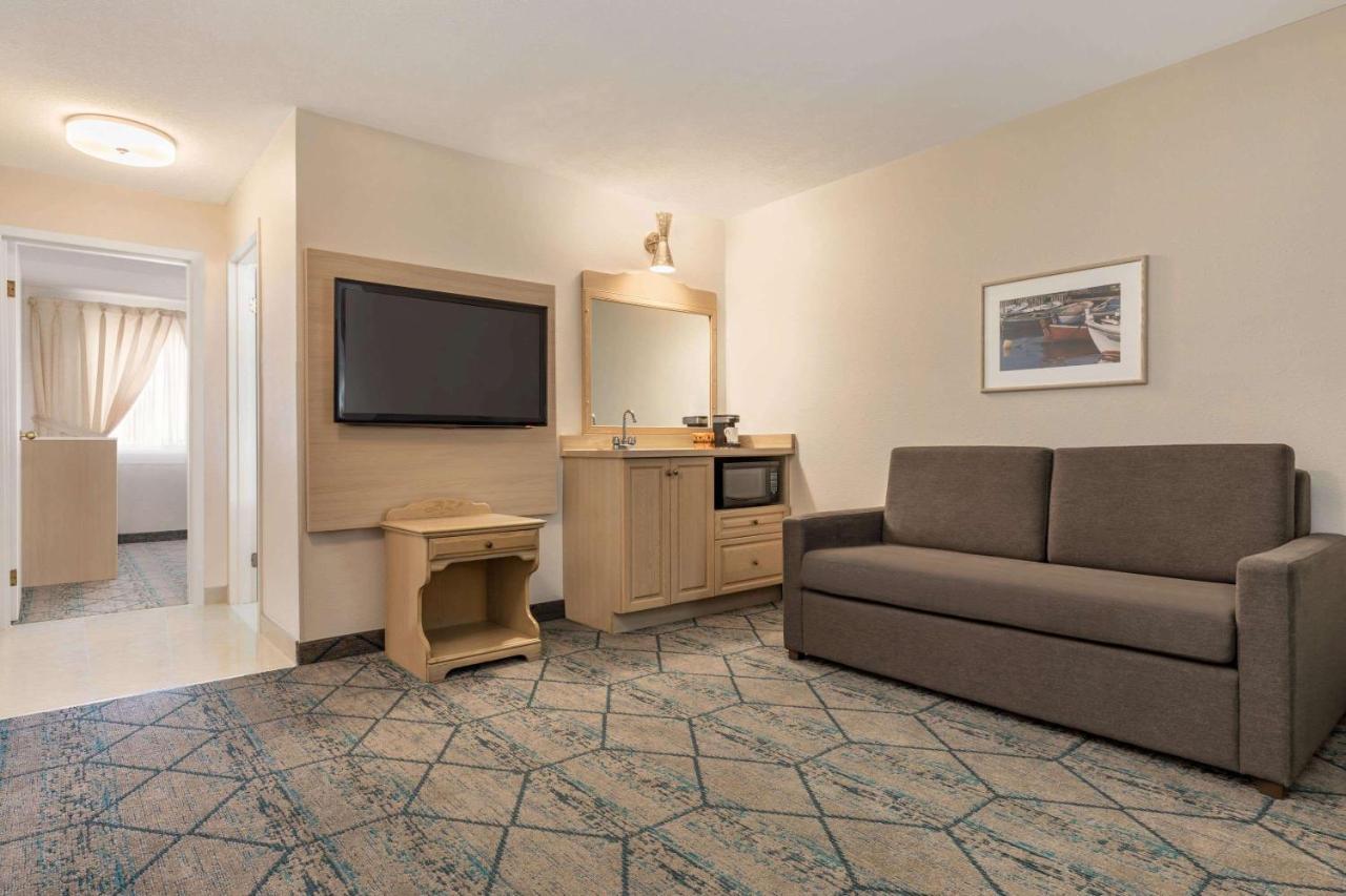 Hotel Ramada By Wyndham Miramichi New Brunswick Extérieur photo