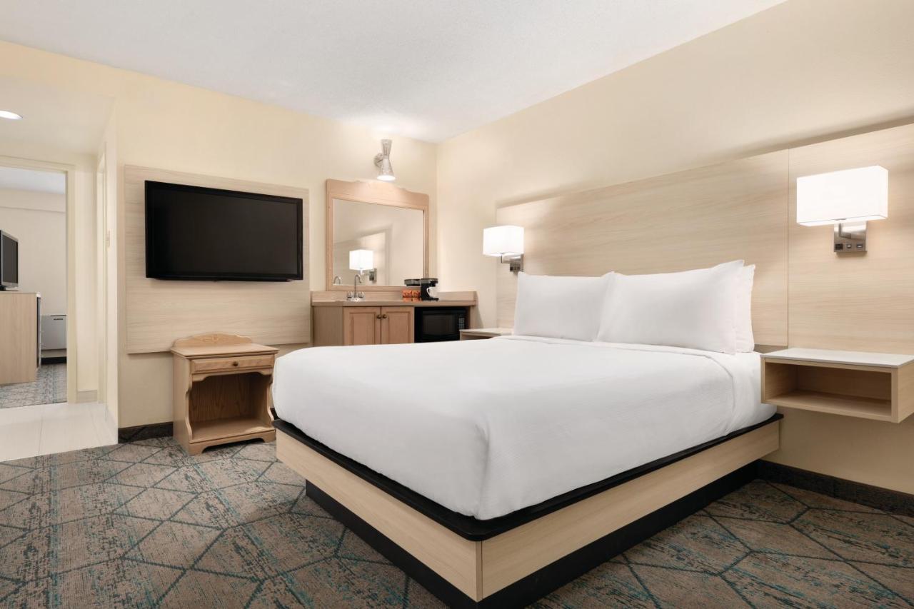 Hotel Ramada By Wyndham Miramichi New Brunswick Extérieur photo